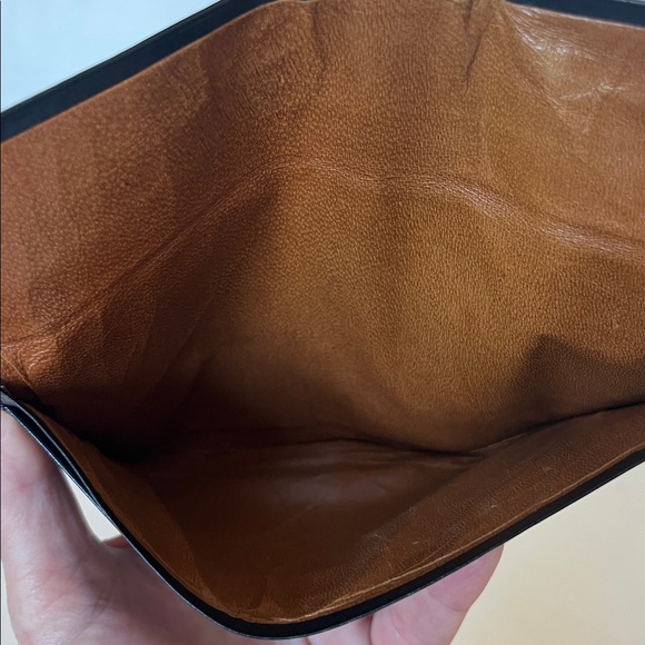 Yves Saint Laurent Envelope Wallet - Picture 4 of 9